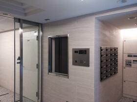 2/3 エントランス