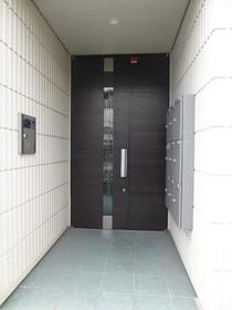 2/2 エントランス