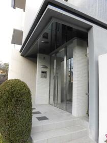 16/16 エントランス