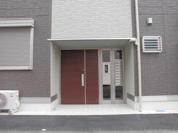 20/20 エントランス