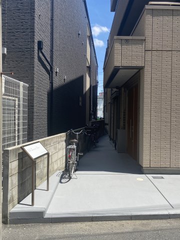 2/3 エントランス