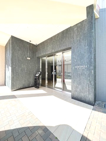 15/19 エントランス