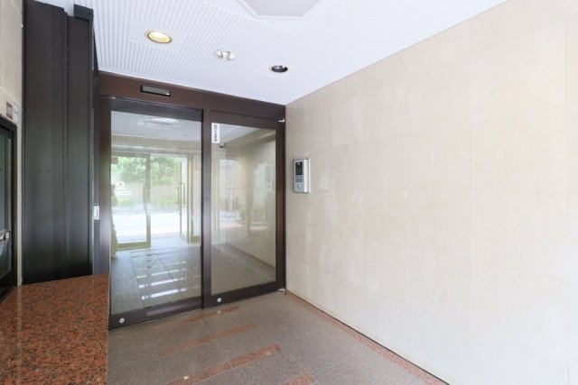 3/4 エントランス