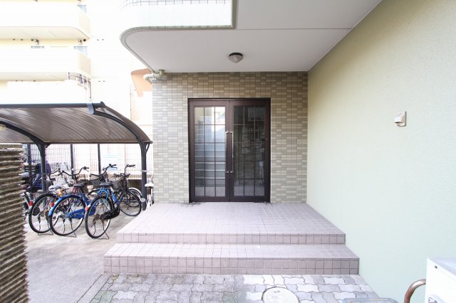 2/6 エントランス