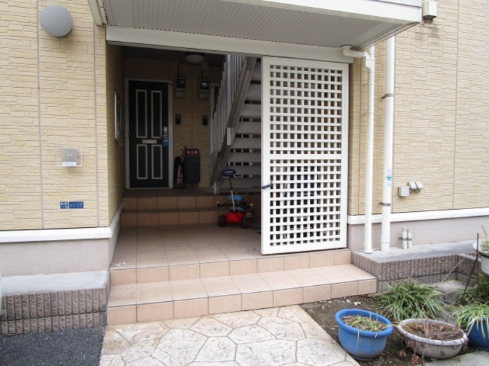 2/3 エントランス