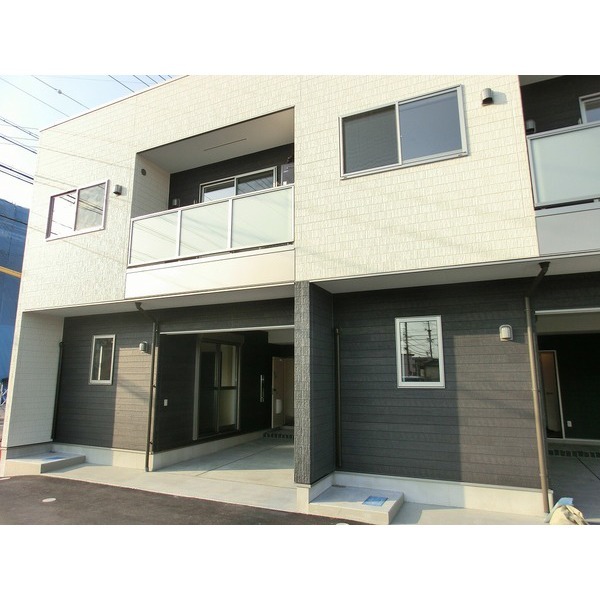 21/22 エントランス