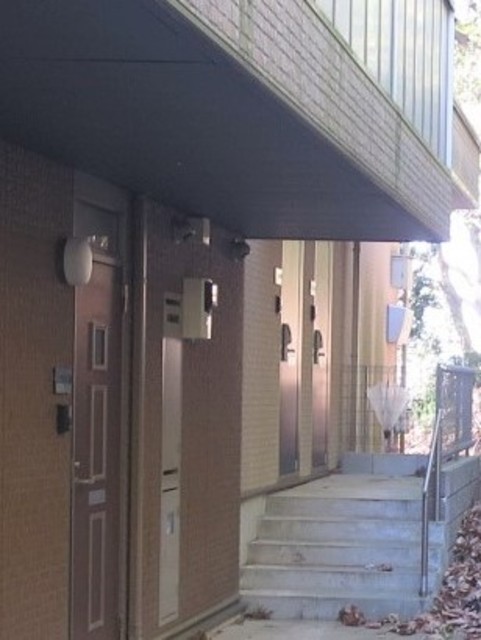 2/4 エントランス