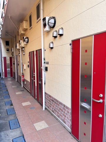 14/19 エントランス