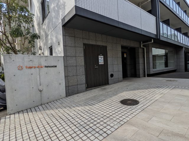 18/18 エントランス