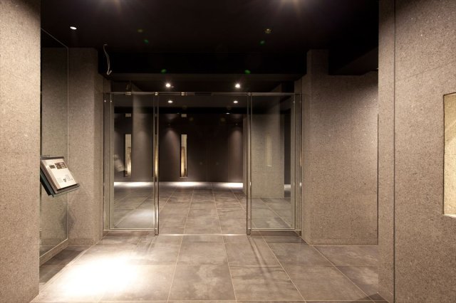 25/25 エントランス