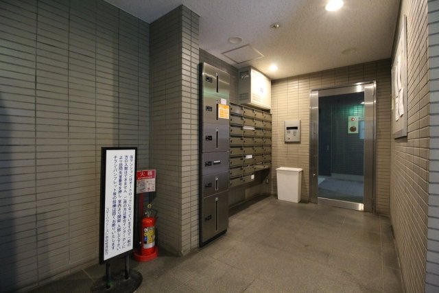 2/3 エントランス