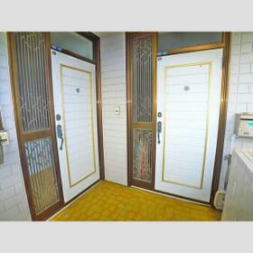 14/14 エントランス