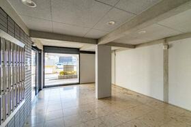 16/16 エントランス