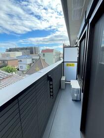 13/16 バルコニー