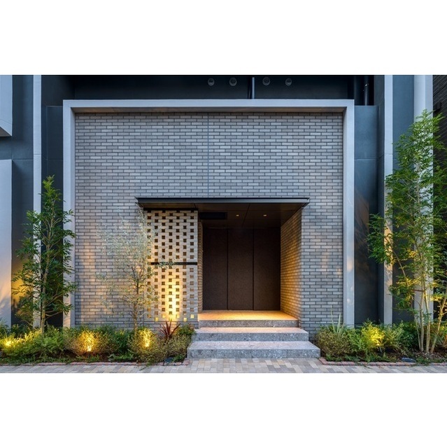 2/4 エントランス