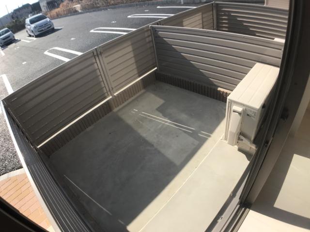 20/30 バルコニー