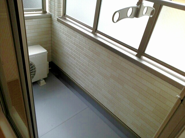 13/20 バルコニー