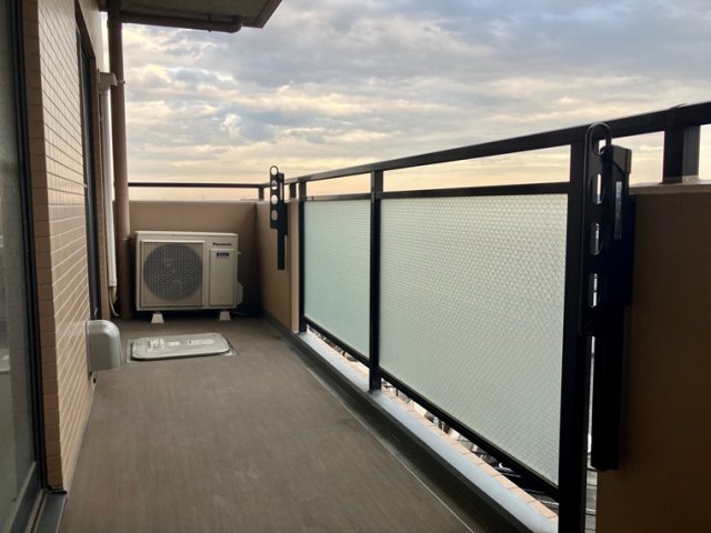 13/18 バルコニー