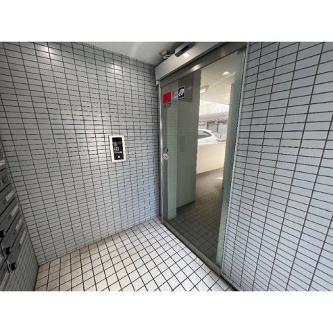 2/3 エントランス