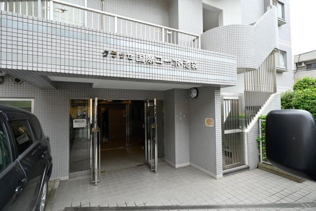 2/3 エントランス