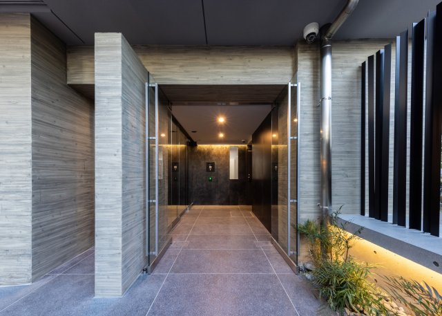 19/22 エントランス