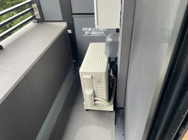 13/22 バルコニー