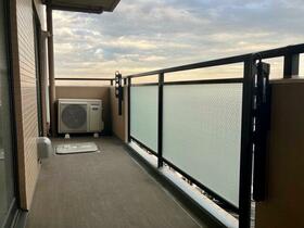 13/16 バルコニー