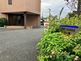 16/16 エントランス