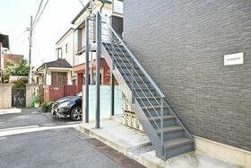 17/17 エントランス