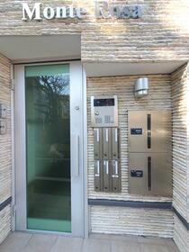 13/13 エントランス