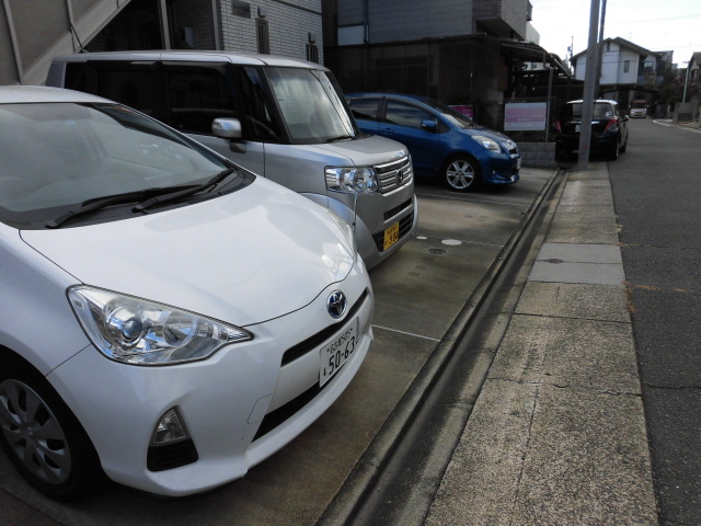 22/30 駐車場