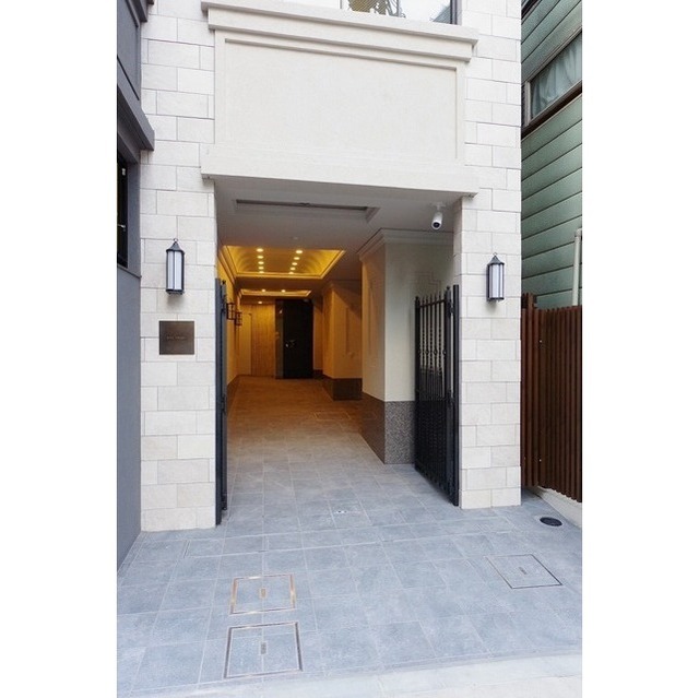 2/3 エントランス