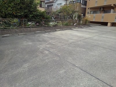 22/30 駐車場
