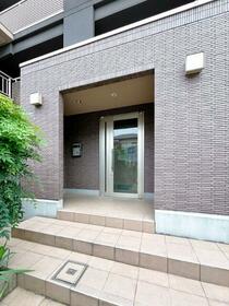 2/2 エントランス