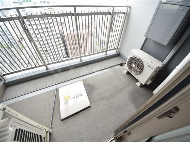 21/30 バルコニー