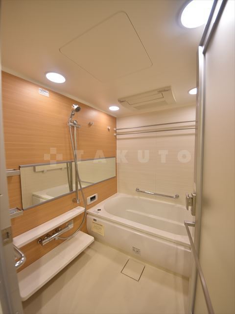 14/30 浴室