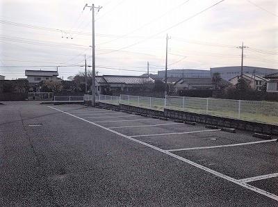 14/14 駐車場