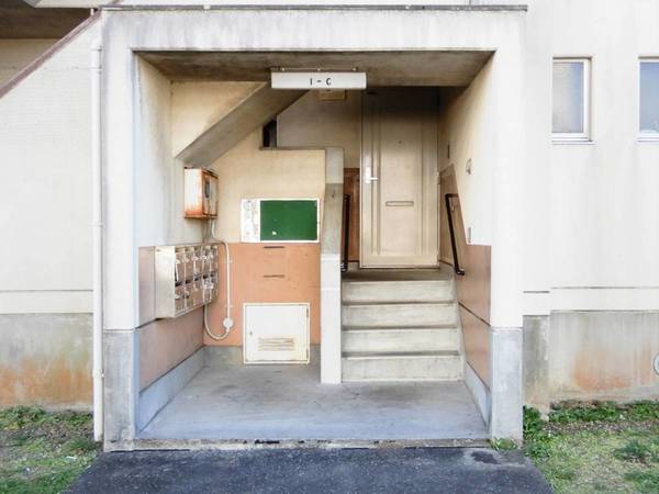 2/3 エントランス