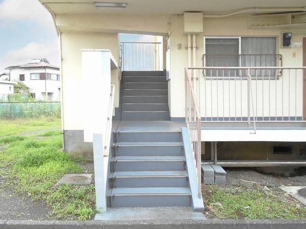 2/3 エントランス