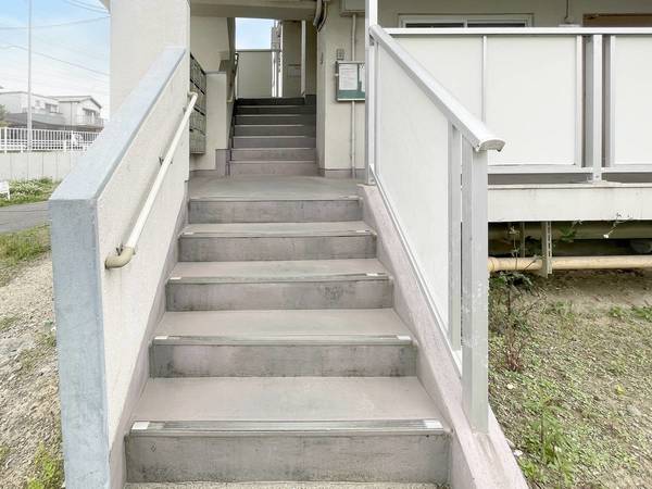 14/15 エントランス