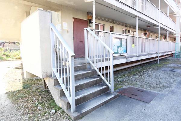 2/2 エントランス