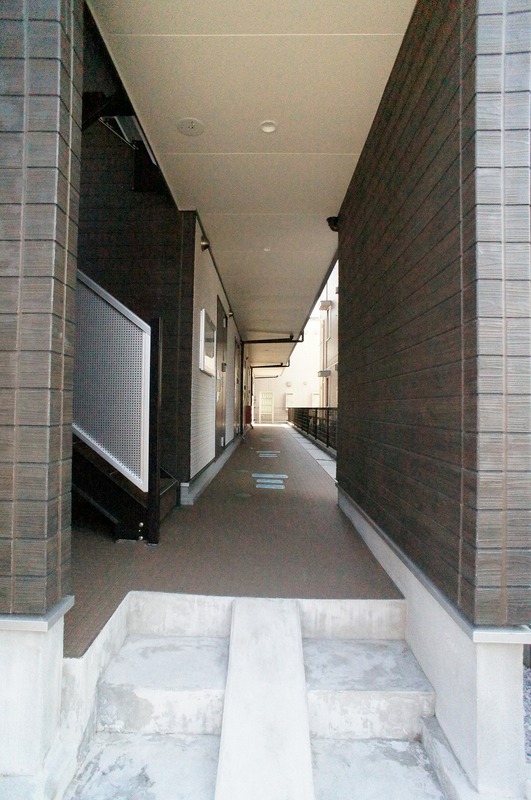 13/13 エントランス