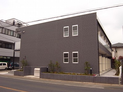 16/16 エントランス