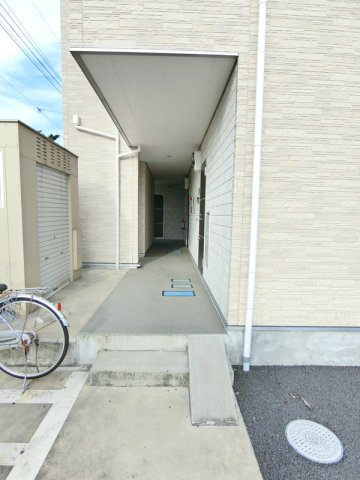 2/3 エントランス