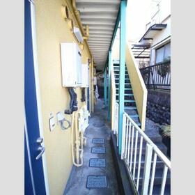 16/16 エントランス