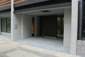 14/14 エントランス