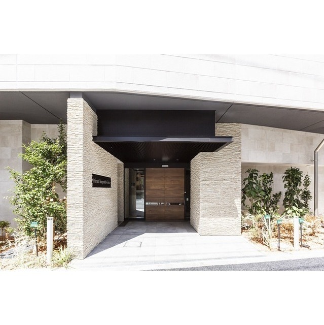 15/22 エントランス