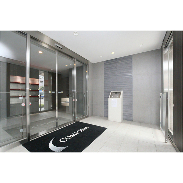 14/20 エントランス