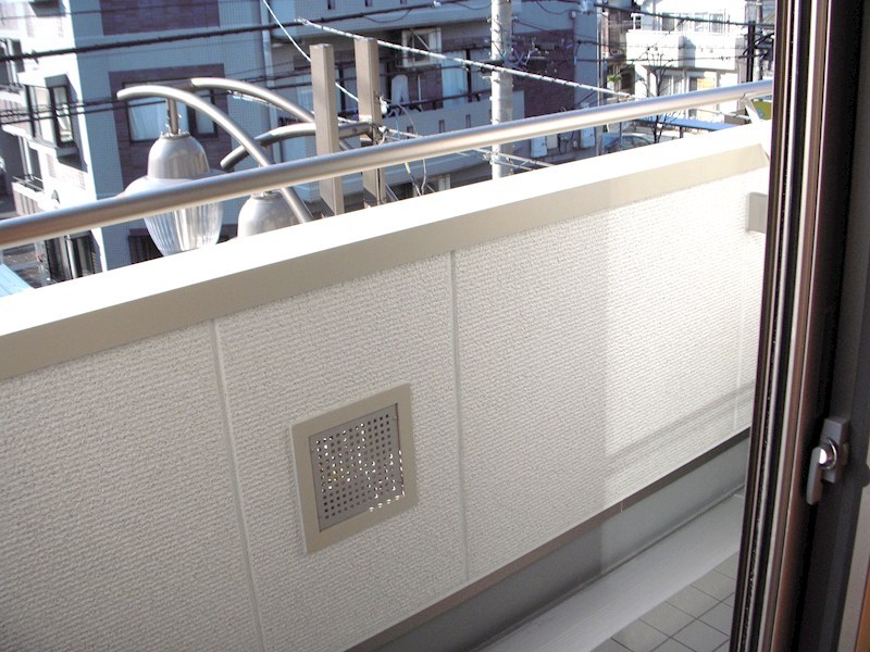 15/18 バルコニー