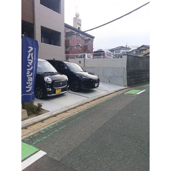 15/23 駐車場